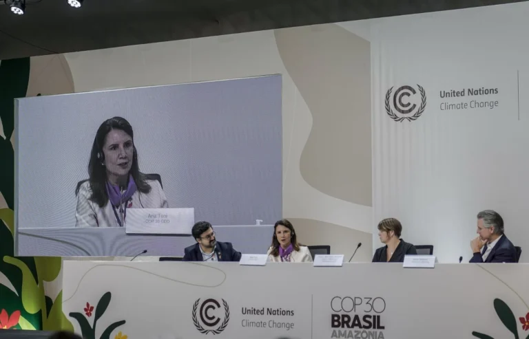CEO da COP30: sem consenso sobre combustíveis fósseis não teve o que fazer