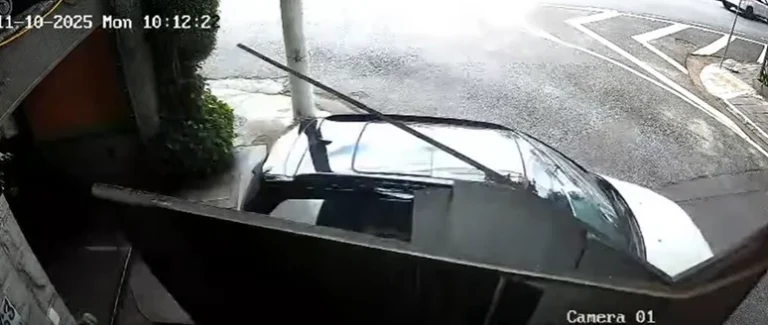 Mulher é presa ao fugir de motel sem pagar conta, destruir portão e causar acidente em SP