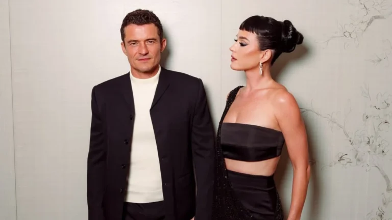 Orlando Bloom posa em festa de Halloween com atriz fantasiada de Katy Perry