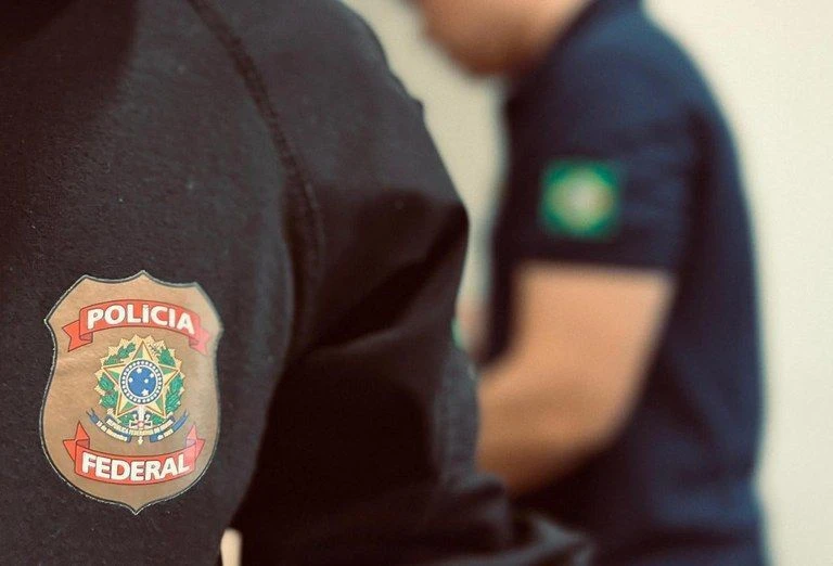 PF faz operação contra contratos irregulares financiados por emendas