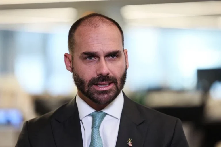 Alesp autoriza viagem oficial para visita a Eduardo Bolsonaro no Texas
