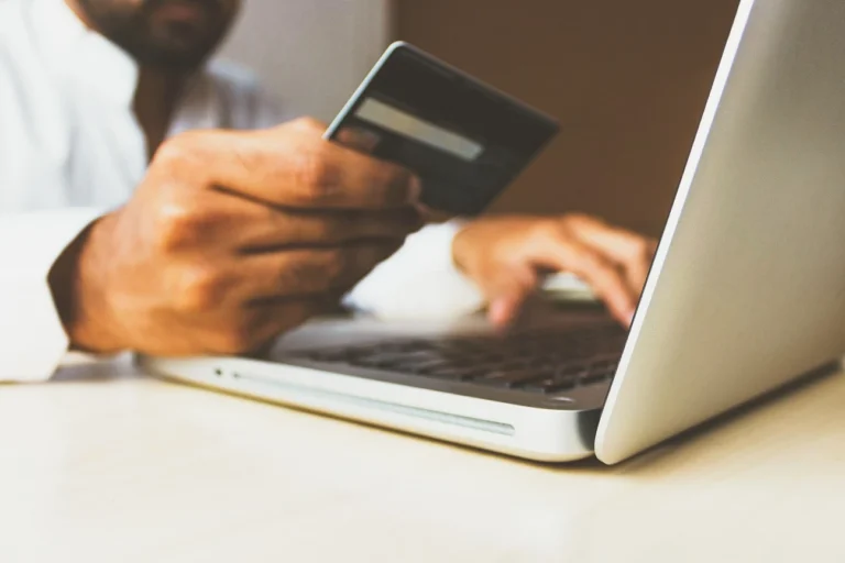Governo e Febraban apresentam plano contra fraudes bancárias digitais