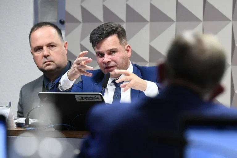 Governistas defendem “sem anistia” após prisão de Silvinei no Paraguai