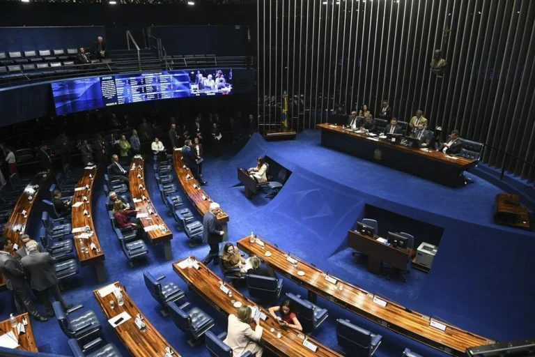 Aprovação do marco temporal no Senado amplia desgaste com STF