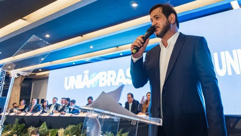 Presidente do União sinaliza que partido não deve apoiar Flávio em 2026