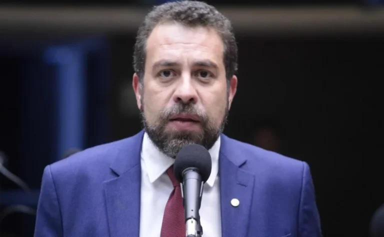 Conselho de Ética livra Boulos e Lindbergh, casos contra Janones avançam
