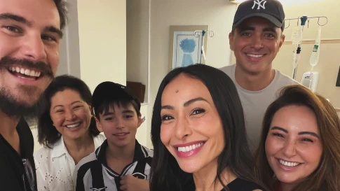 Sabrina Sato passa o Natal em hospital com pai internado: “Amor e fé”