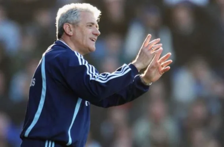 Ídolo histórico do Newcastle é internado e clube confirma diagnóstico grave