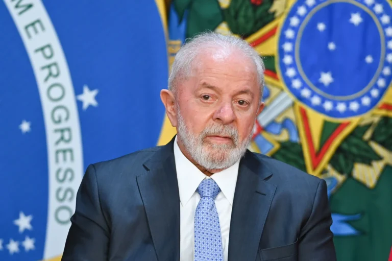 Lula faz rodada de conversas para decidir sobre Conselho de Paz de Trump
