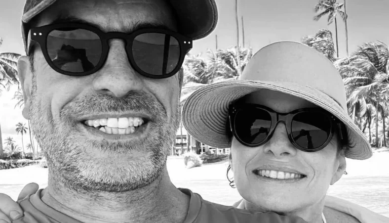 Debora Bloch faz rara aparição com marido português