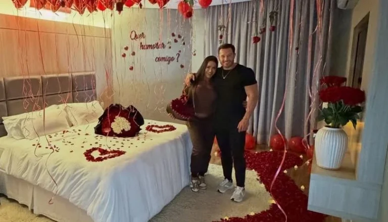 Gracyanne Barbosa assume namoro com empresário: “Me sentindo viva”