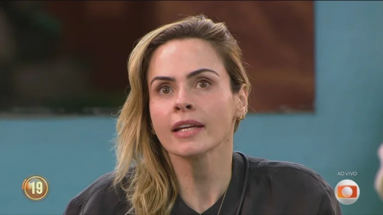 Ana Paula Renault aponta Sol Vega como mais inútil, e sisters discutem