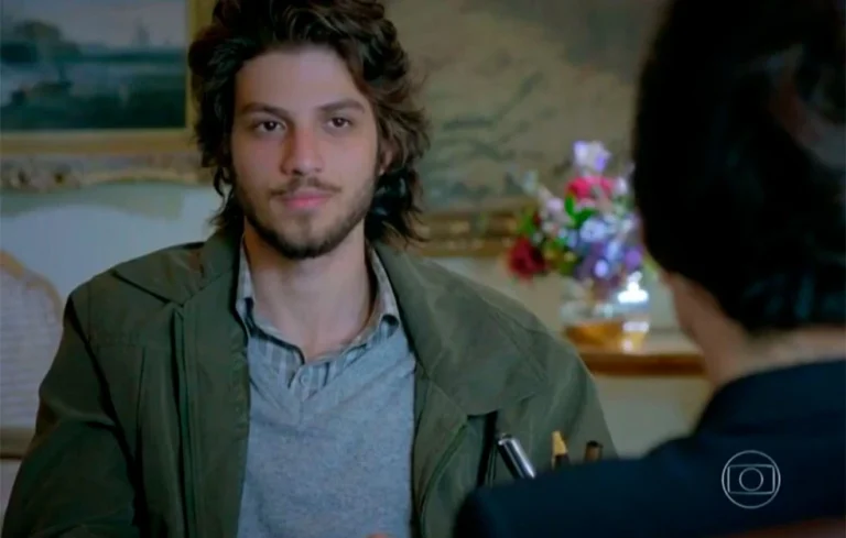 Chay Suede revela curiosidade dos bastidores de Império e brinca: Ia ganhar nove salários