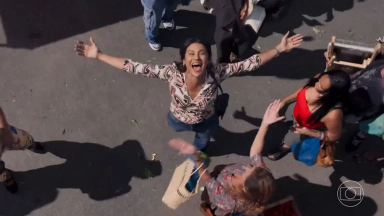 Em “Três Graças”, Dira Paes faz referência a “Salve Jorge”; entenda