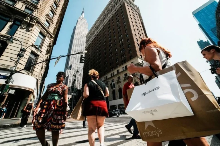 Analistas veem com ceticismo plano habitacional de Trump para baixar preços