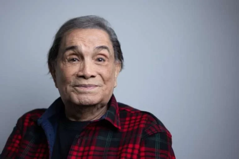 Dedé Santana passa mal e é internado em hospital em Goiânia