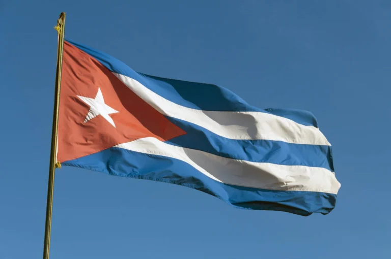 Cuba alerta companhias aéreas que ilha ficará sem combustível de aviação