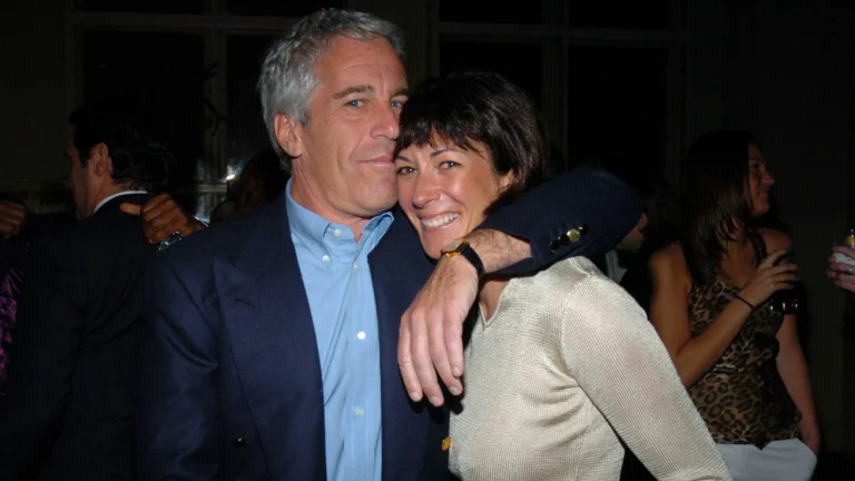 Procuradora dos EUA sobre cúmplice de Epstein: “Tomara que morra na prisão”