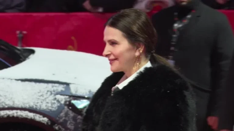 Juliette Binoche se manifesta sobre polêmica no Festival de Berlim