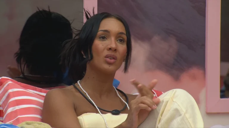 Maxiane critica jogo de Ana Paula Renault: Quanto mais vulnerável você estiver, mais ela vai atacar