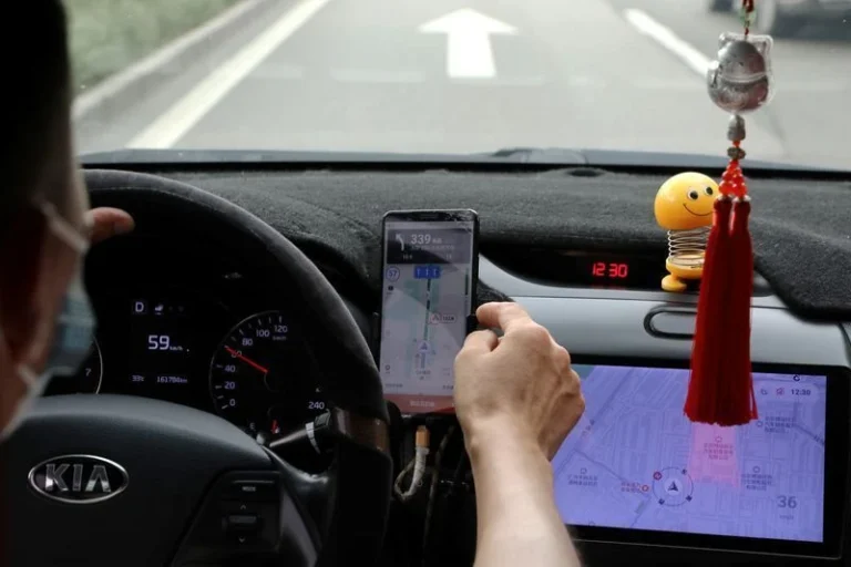 Motorista de aplicativo mata dois passageiros durante discussão no Paraná