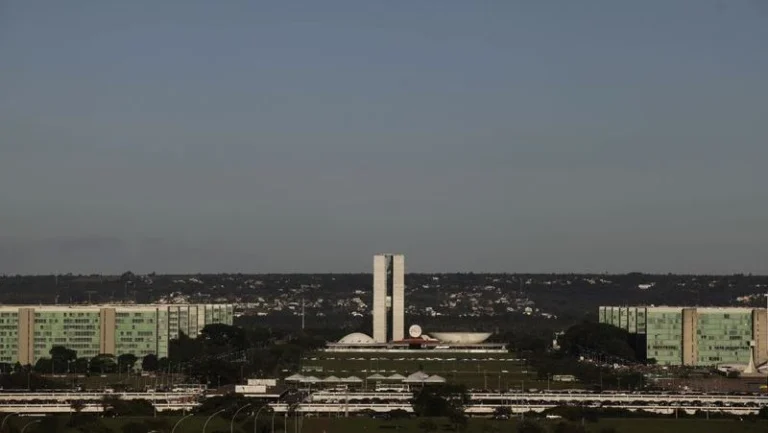 Semana será marcada por chuvas em Brasília