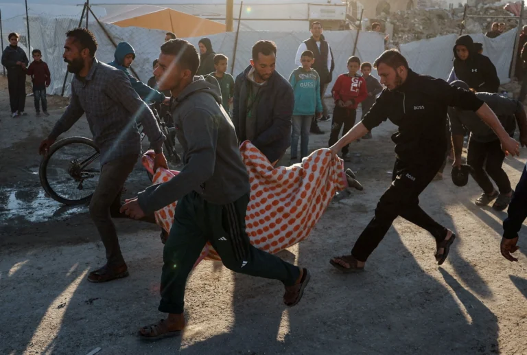 Ataques israelenses matam seis palestinos em Gaza, segundo médicos