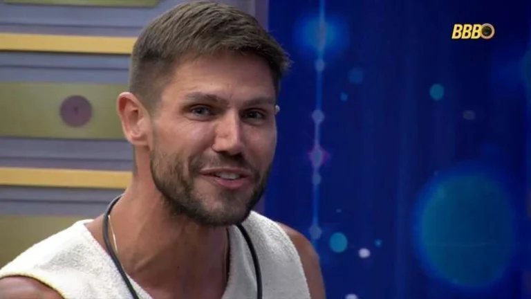 BBB 26: Ed Gama chama Jonas de quinta série e gera revolta nas redes; entenda a polêmica