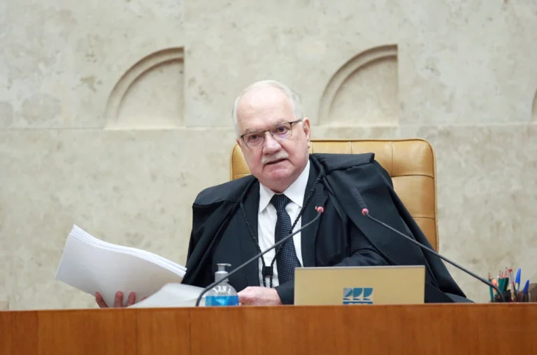 Pessoas são fonte de vida e não de preço, diz Fachin a respeito do trabalho