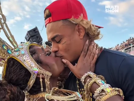 Musa do Viradouro anuncia término com MC Cabelinho: “Me desvinculem”