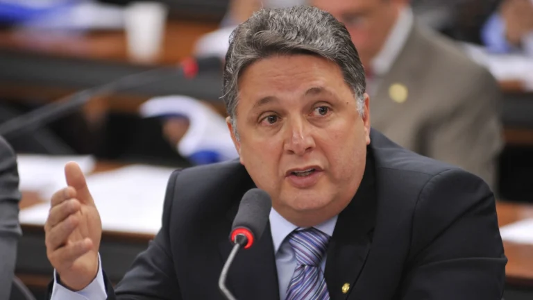 Zanin anula condenação de Anthony Garotinho em caso de compra de votos