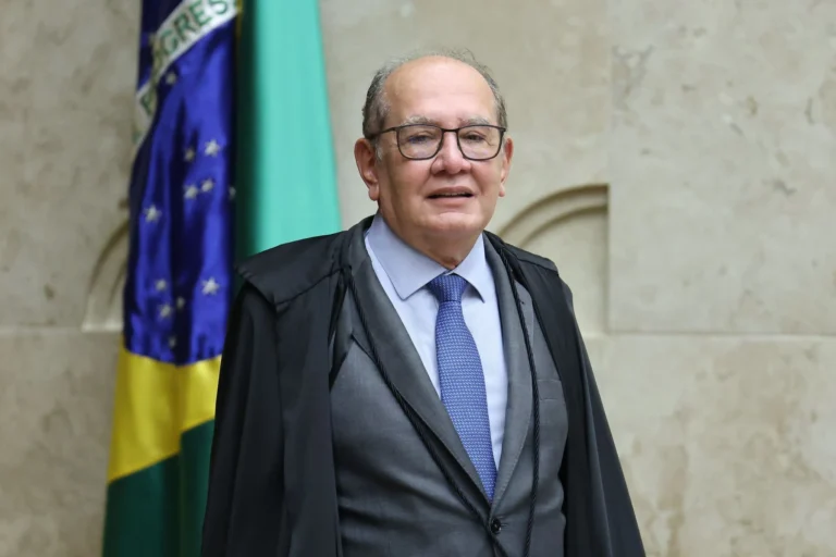 Gilmar critica uso de “clamor social” para justificar prisão de Vorcaro