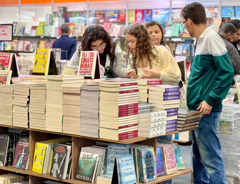 Número de consumidores de livros cresce e chega a 18% dos brasileiros