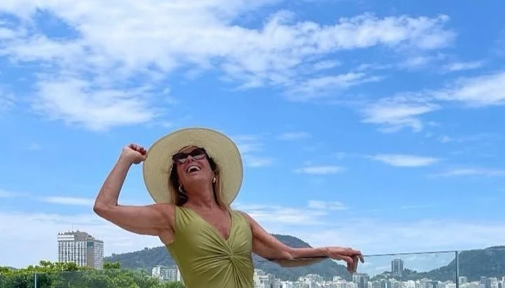 Garota de Ipanema, Helô Pinheiro vai abrir desfile no Rio Fashion Week