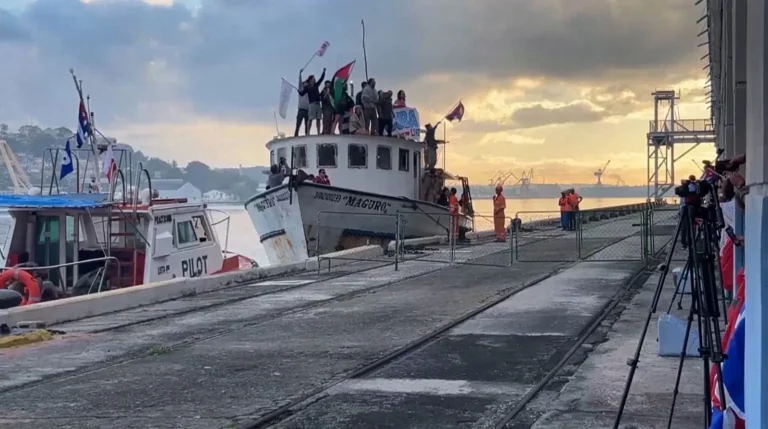 Flotilha apoiada pelo México, transportando ajuda humanitária, chega a Cuba
