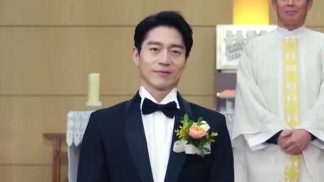Ator sul-coreano Lee Sang-Bo é encontrado morto aos 44 anos, diz site
