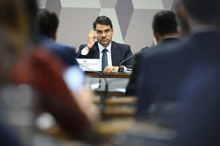 Planalto vê bancada do MDB como principal traidora em rejeição de Messias