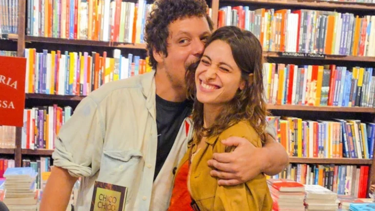 Filho de Cássia Eller faz aparição romântica com atriz Luísa Arraes