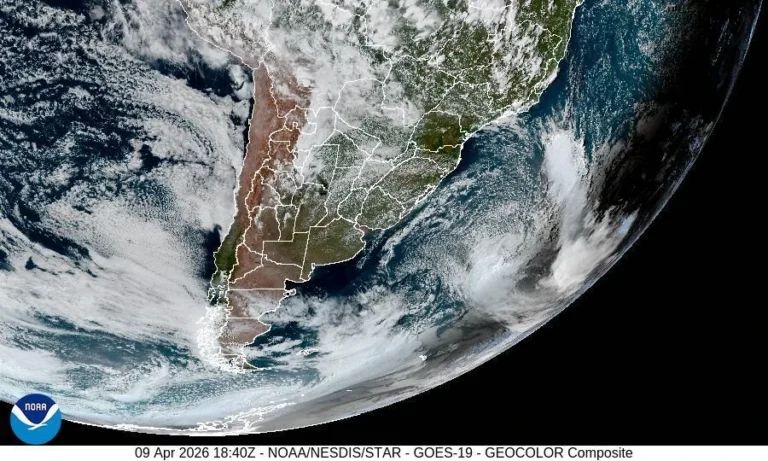 Ciclone extratropical se afasta, mas frente fria permanece no Brasil