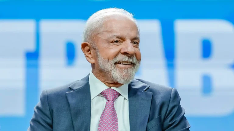 Análise: Endividamento das famílias é desafio eleitoral de Lula