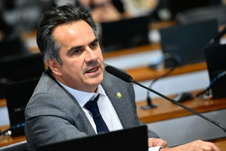 Entorno de Ciro Nogueira vê recado ao Senado em operação da PF