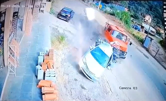 Sobe para 4 o número de mortos em acidente com caminhão desgovernado no RJ