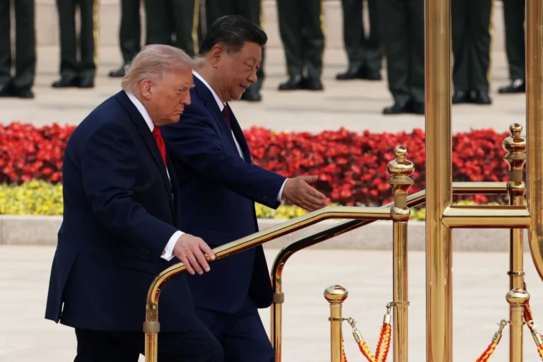 Trump convida Xi Jinping para visitar os Estados Unidos em setembro