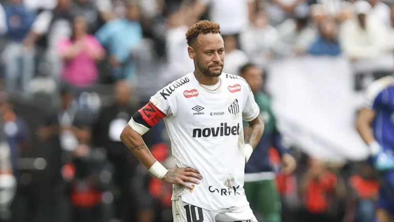 Convocado por Ancelotti, Neymar deve desfalcar Santos contra o San Lorenzo