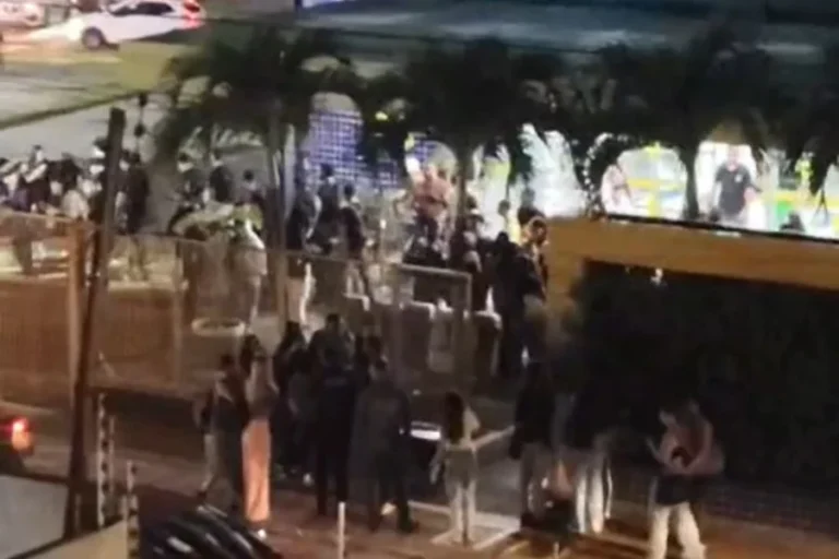 Suspeita de aluno armado provoca correria em faculdade de Maceió