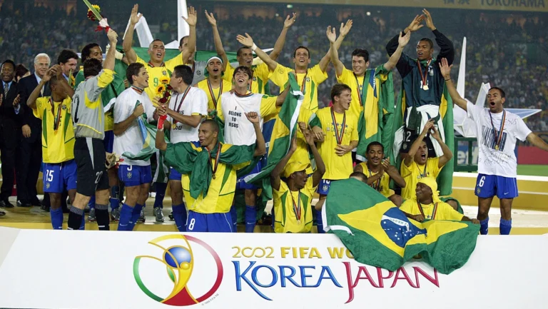 23 dias para a Copa: Brasil é o único país a disputar as 23 Copas do Mundo