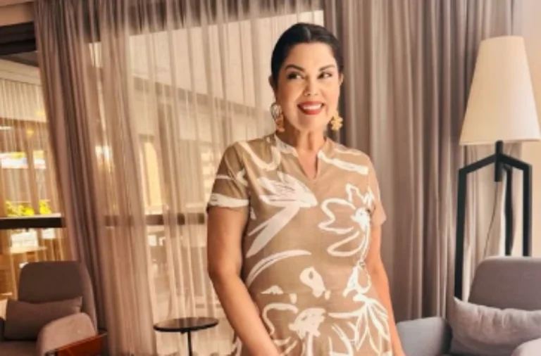 Fabiana Karla celebra perda de 19 quilos e revela mudança de hábitos aos 50 anos