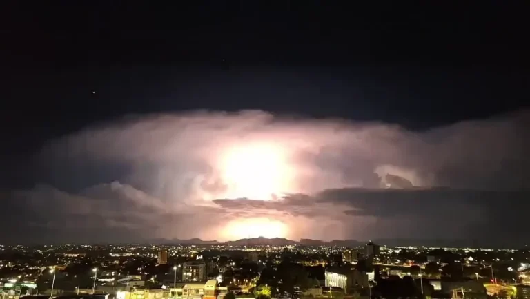 Chuva e tempo nublado: veja a previsão do tempo para Curitiba nesta se,ama