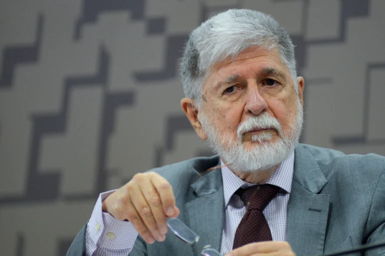 Celso Amorim diz que “equiparar crime organizado a terrorismo não é útil”
