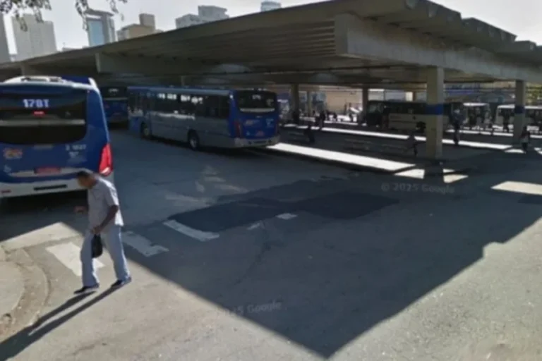 Passageiro esfaqueia motorista após discutir por regra da tarifa zero